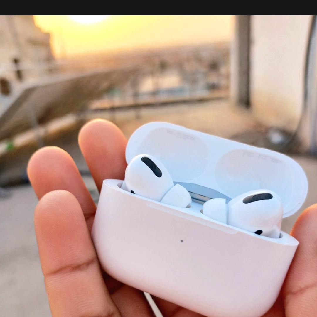 Premium White Airpods Pro 3